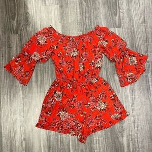 Fabulous American Eagle Boho Floral Romper